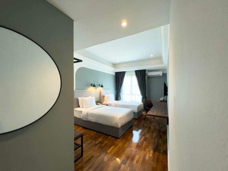 B_020_Rupajiwa_SeriCosta