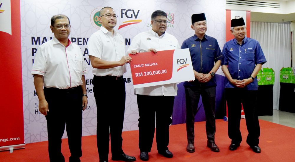 Program Serahan Zakat FGV di Hotel Seri Costa Melaka